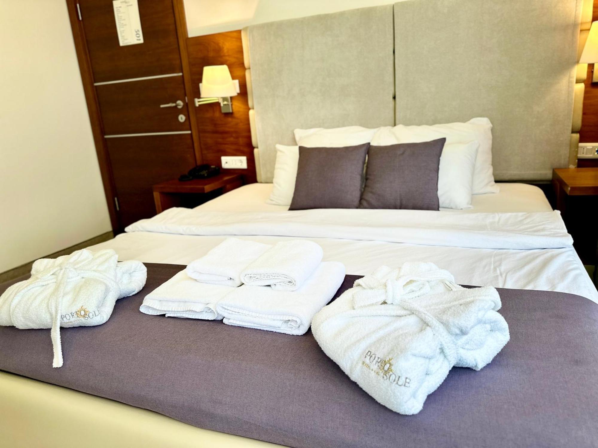 Hotel Porto Sole Sutomore Quarto foto
