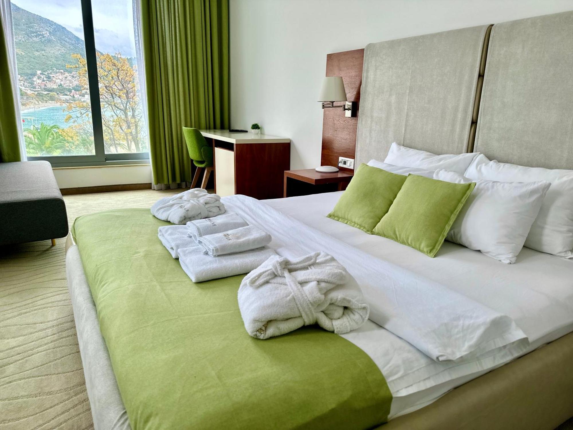 Hotel Porto Sole Sutomore Quarto foto
