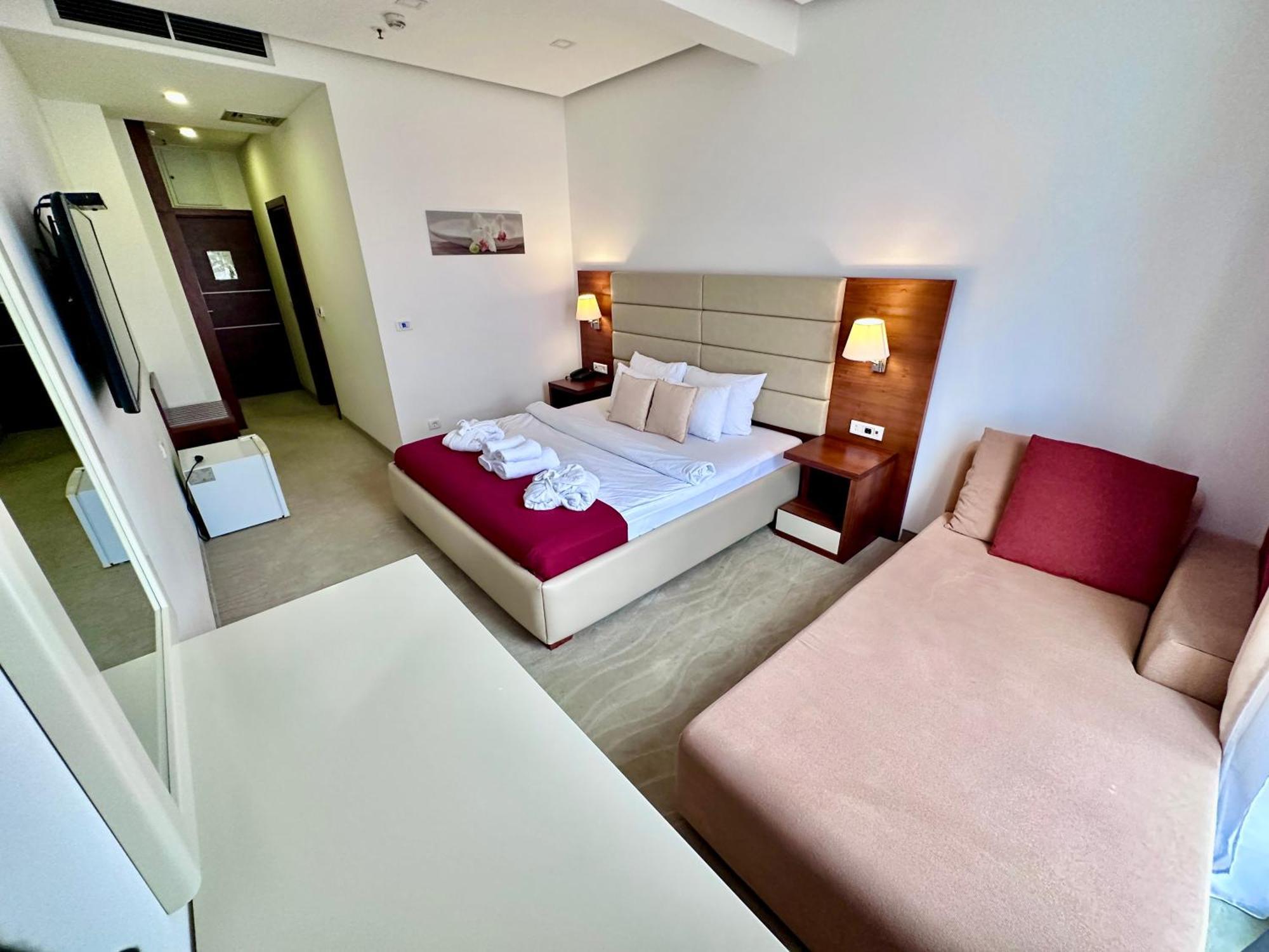 Hotel Porto Sole Sutomore Quarto foto