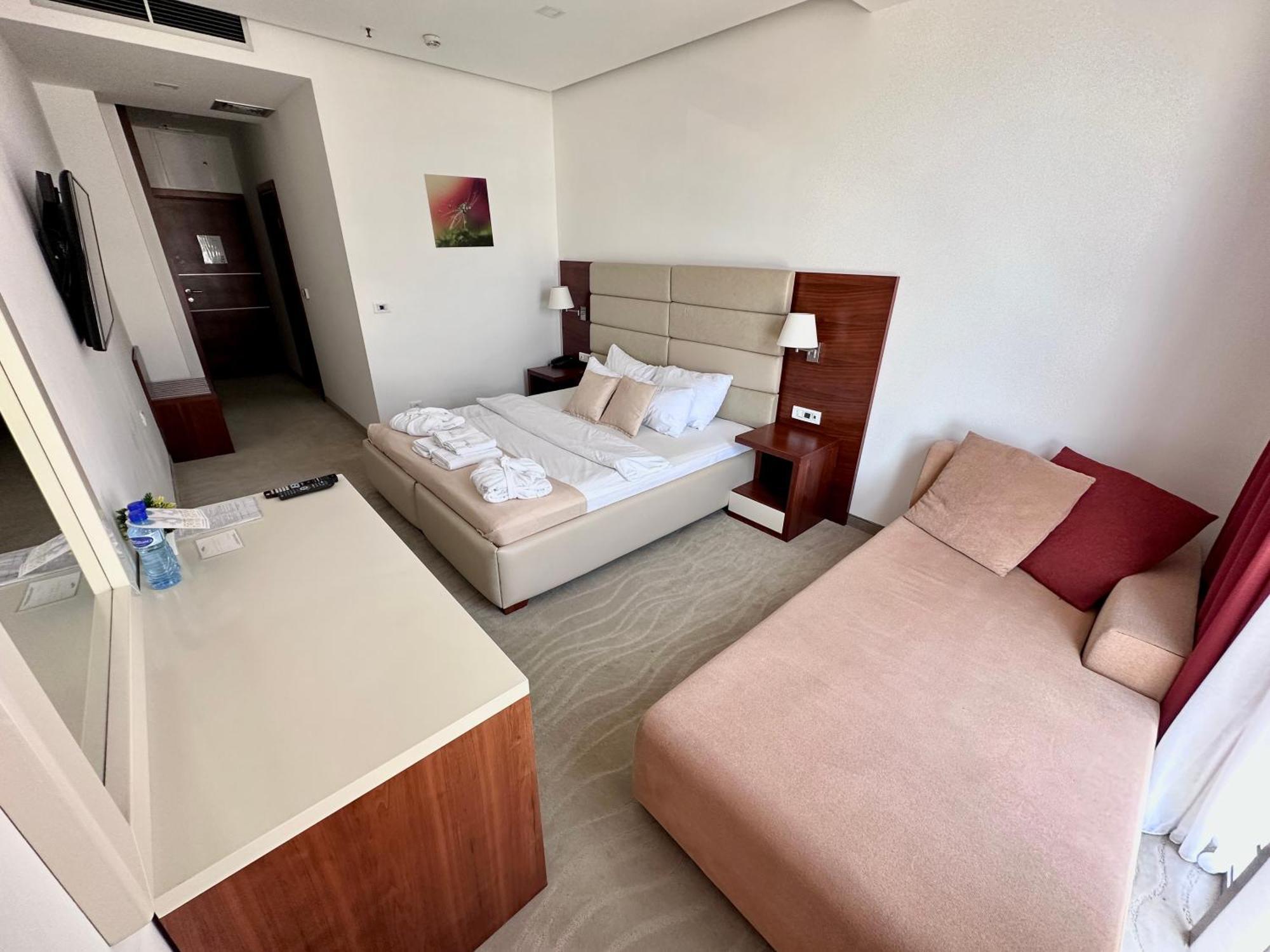 Hotel Porto Sole Sutomore Quarto foto