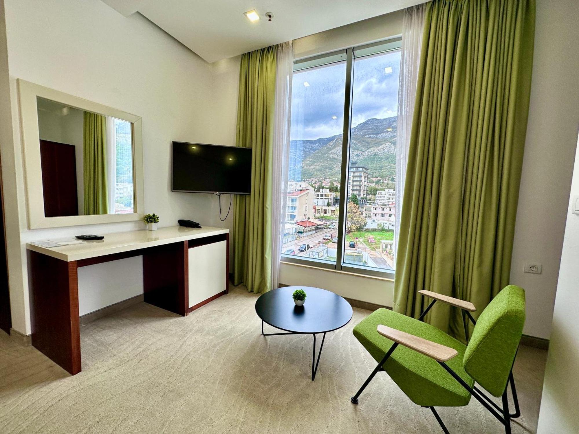 Hotel Porto Sole Sutomore Quarto foto