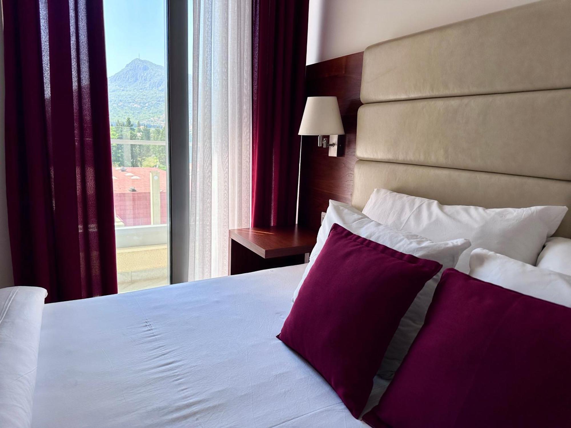Hotel Porto Sole Sutomore Quarto foto
